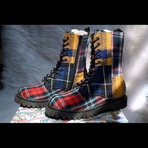 JEFFREY CAMPBELL KICKA COMBAT BOOTS (SIZE 6.5)